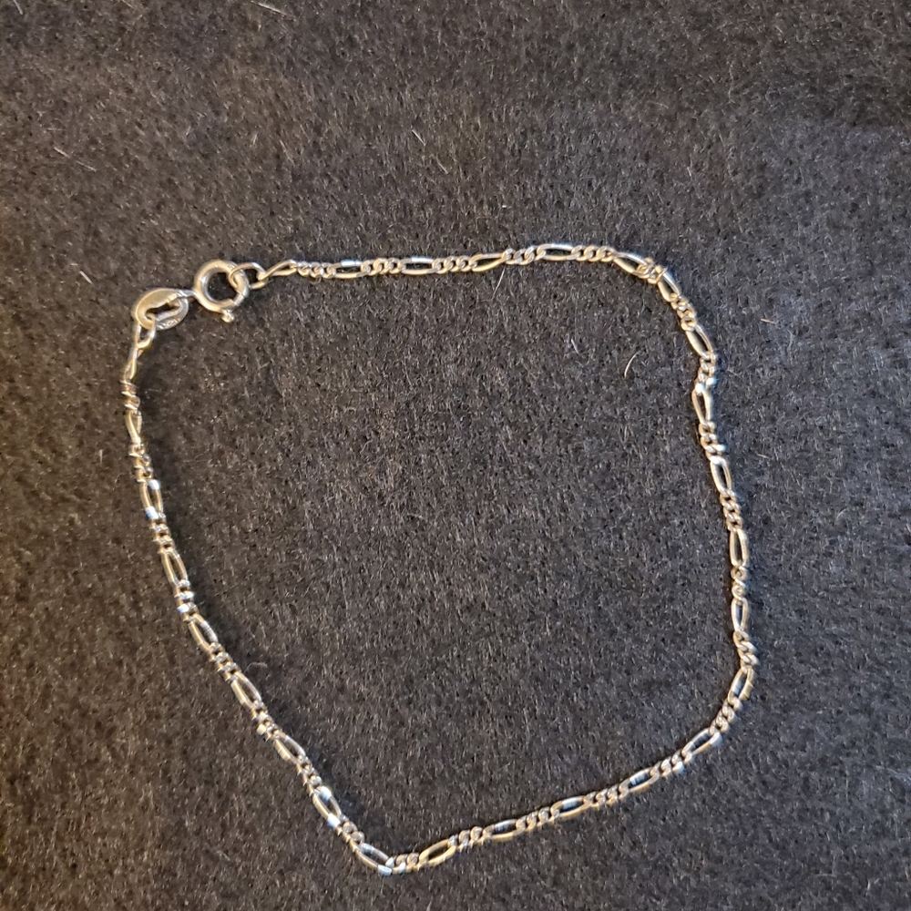 Silver 9 1/4 inch bracelet/anklet